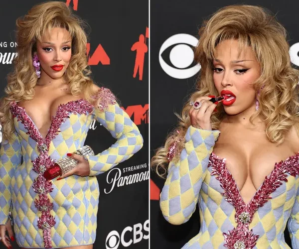 Doja Cat Stuns at the 2025 MTV VMAs with a Bold Red Lipstick Stunt